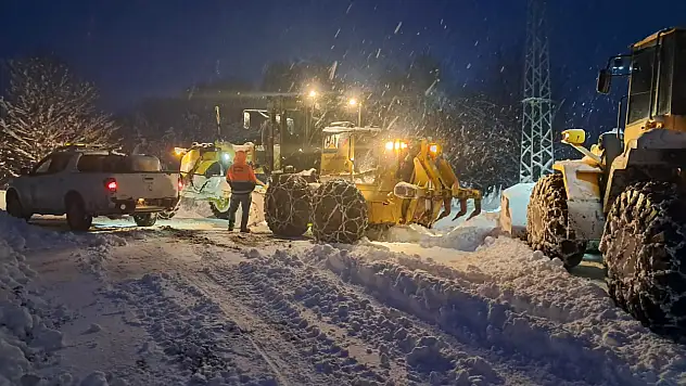 Salıpazarı'nda Kar Mesaisi