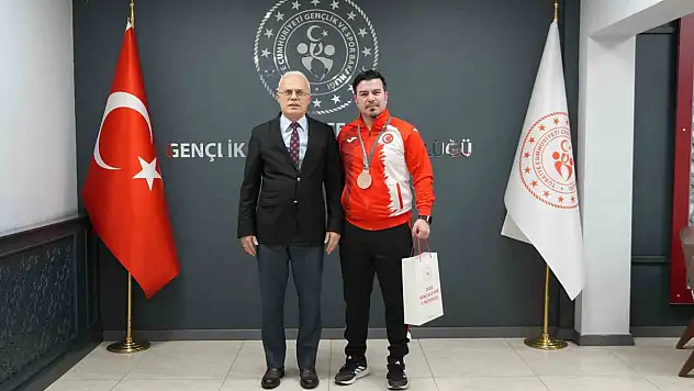 Şampiyon Karateci Sabri Kıroğlu 2026'ya Odaklandı