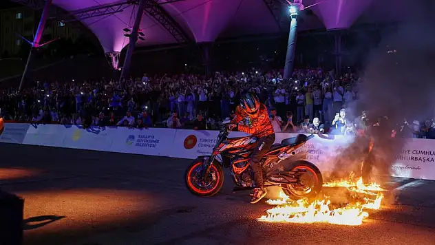 Şampiyona festivale dönüştü