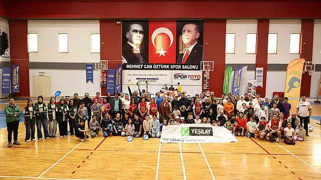 Samsun'da 'Aileler Arası Pickleball Şampiyonası' düzenlendi