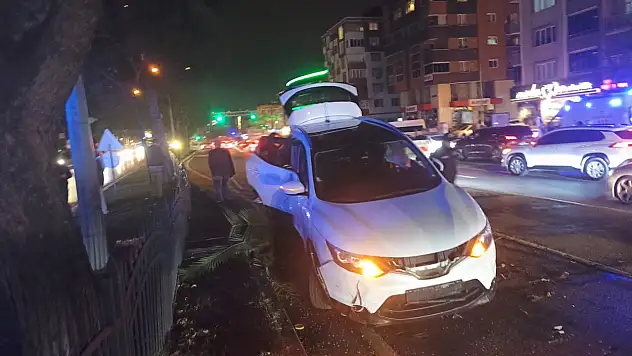 Samsun'da kaza : Savrulan Araç Karşı Şeride Geçti