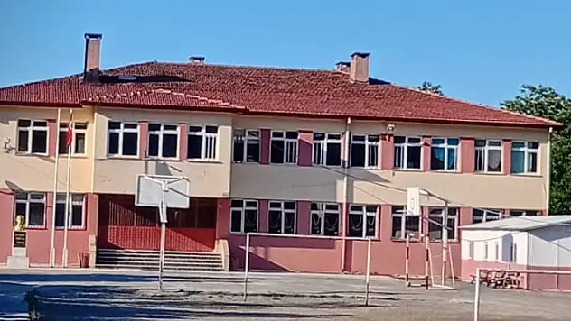 Samsun'da Ortaokul Krizi: Öğrenci Sayısı Yetersizliği Tartışma Yarattı