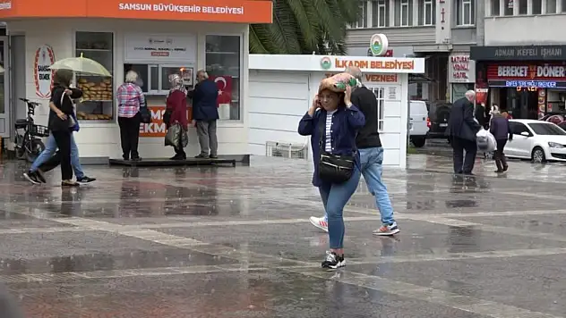 Samsunlular yağmura hazırlıksız yakalandı
