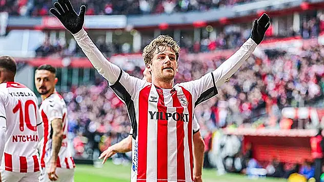 Samsunspor'da Emre Kılınç ve Holse Şoku!