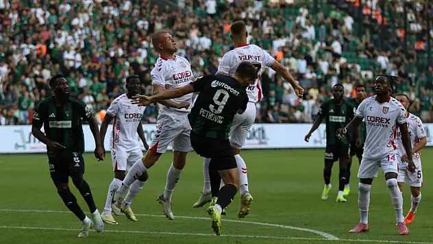 Samsunspor Körfez'de fırtına estirdi Kocaelispor:0 Samsunspor:1