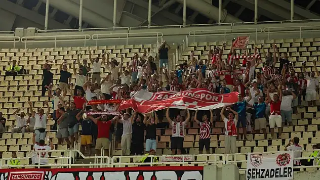 Samsunspor taraftarından örnek davranış