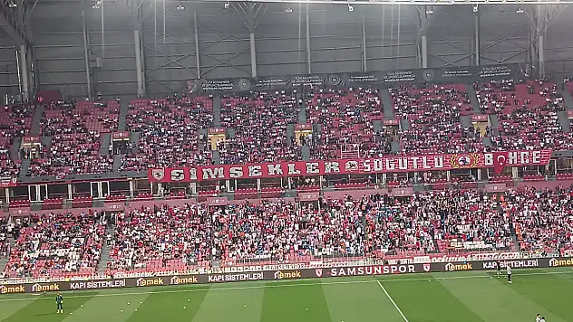 Samsunspor Taraftarlarından Maç Öncesi Coşkulu Destek: 'Mustafa Kemal'in Askerleriyiz'