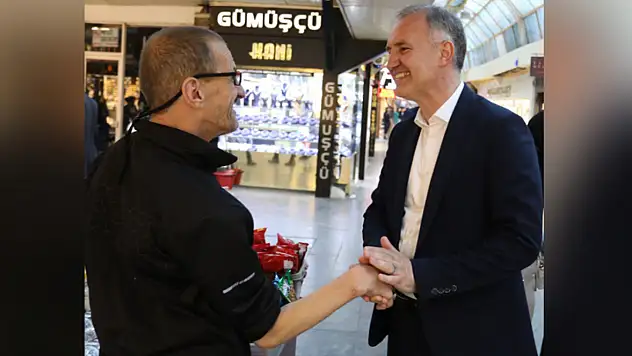 Seyyar Satıcının Zararı Belediye Başkanı Tarafından Telafi Edildi