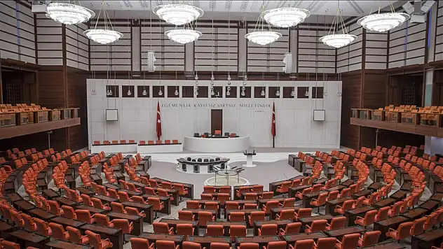 TBMM, çalışmalarına devam edecek.