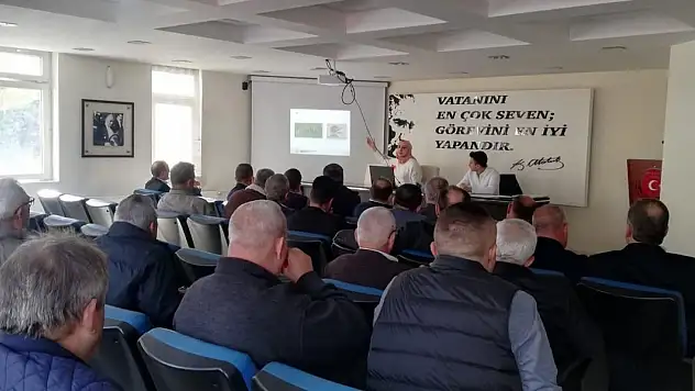 Tekkeköy'de muhtarlara yönelik bilgilendirme eğitimi düzenlendi