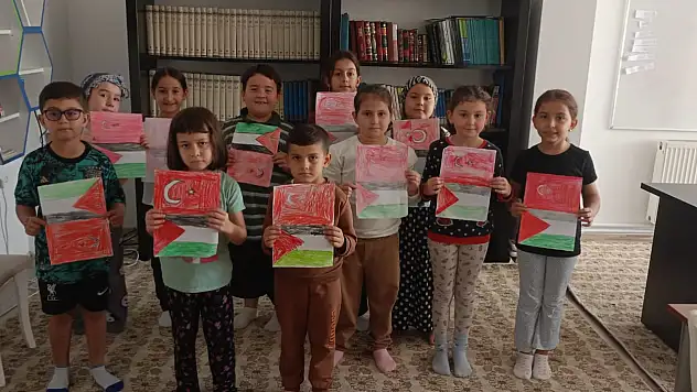 Tekkeköy'de öğrencilerden Filistin'e anlamlı destek