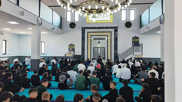 Tekkeköy Proje Anadolu İmam Hatip Lisesi Camisi ibadete açıldı