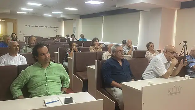 Türk Kültürü Konferansı yoğun ilgi gördü