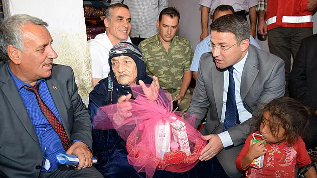 Türkiye'nin en yaşlı kadını hayatını kaybetti