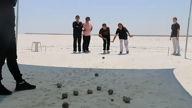 Tuz Gölü'nde bocce heyecanı