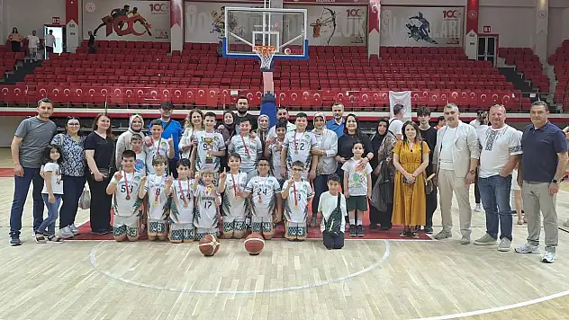 U11 tahtına Çarşamba oturdu!