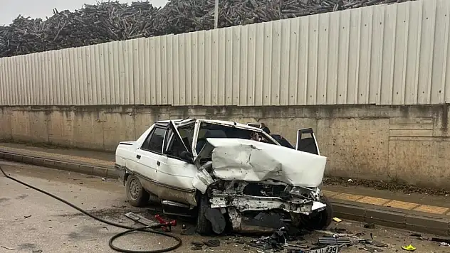 Üç Araçlı Kaza Paniği