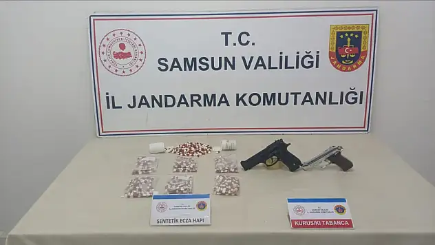 Uyuşturucu operasyonunda 1046 sentetik ecza ele geçirildi