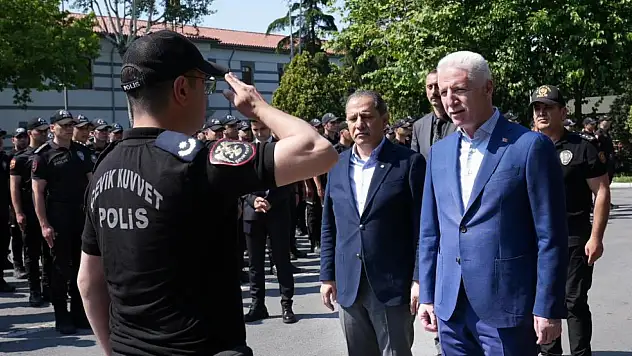 Vali Gül'den Çevik Kuvvet'e bayram ziyareti