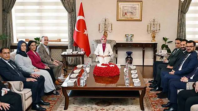 Valilik ve AK Parti'ye ziyaret