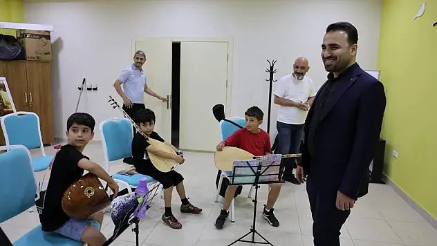 Vezirköprü'de Çocuklara Yönelik Bağlama Kursu Başladı