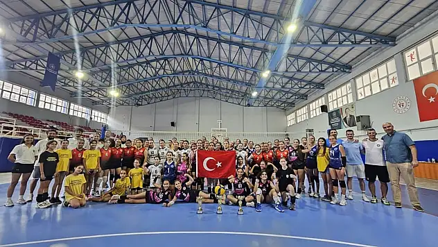 Voleybol Turnuvası düzenlendi