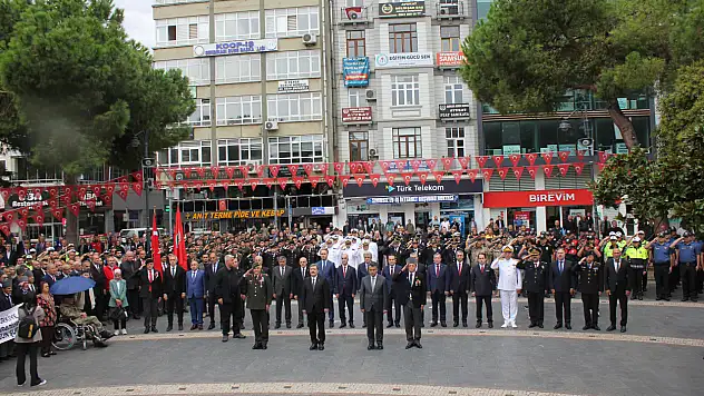 'Yokluk içinde istiklaline sahip çıkan bir millet'
