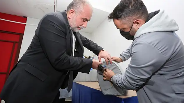 Zanaatkarları gönüllere dokunuyor