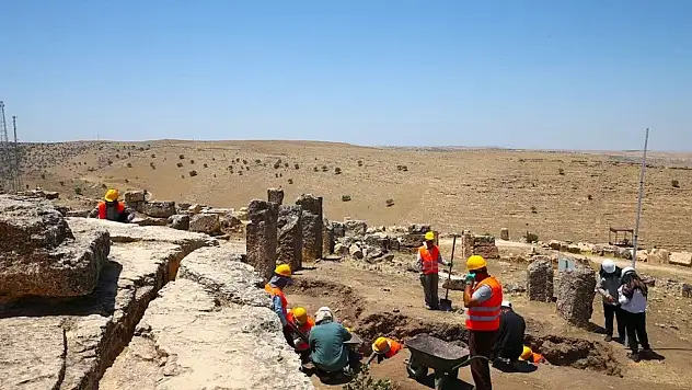 Zerzevan Kalesi'nde 1800 Yıllık Roma Su Dağıtım Sistemi Ortaya Çıkarıldı