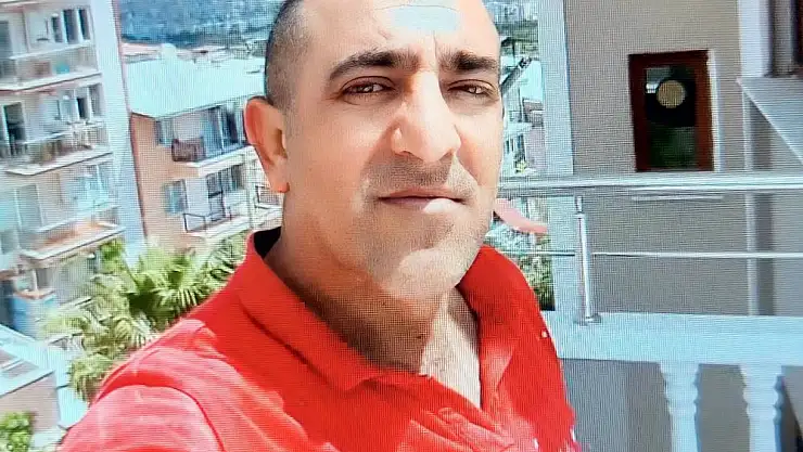 Ağaca çarpan kamyonetteki yolcu hayatını kaybetti