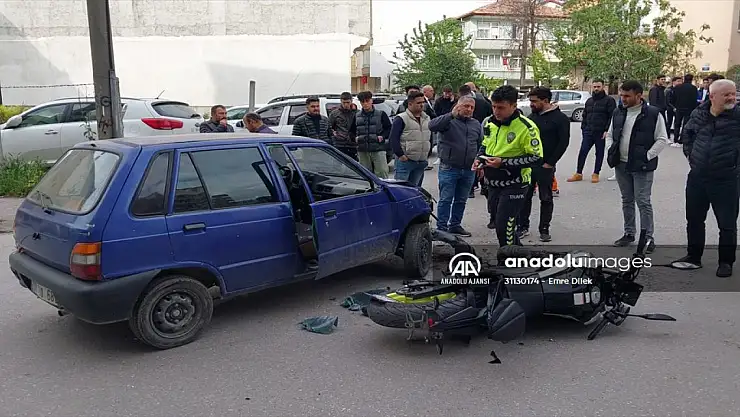Samsun'da otomobille çarpışan motosiklet sürücüsü yaralandı