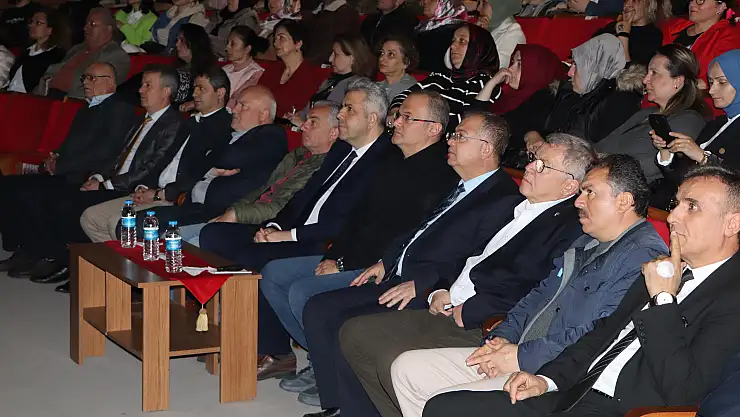 Dijital dünyada ebeveyn olmak