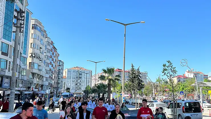 Bafra'da Gençlik Haftası yürüyüşü düzenlendi