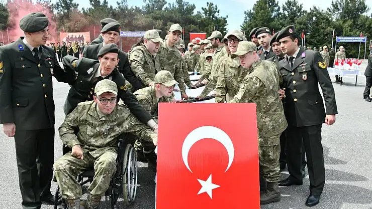 Özel bireylerin askerlik heyecanı