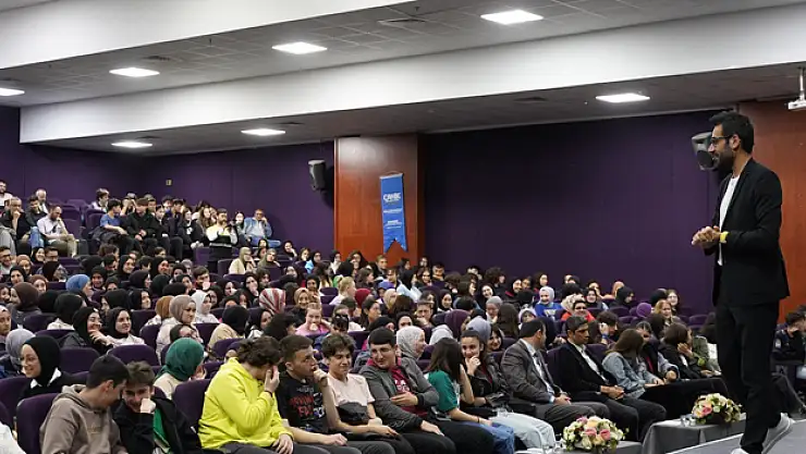 Canik'te öğrencilere 'Griden Beyaza' semineri