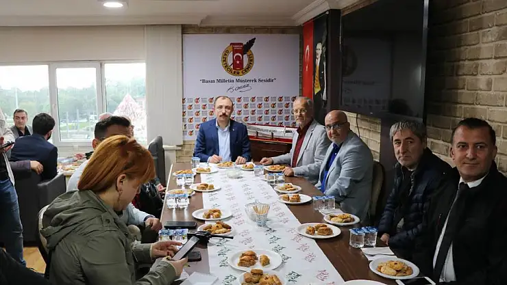 Bakan Muş'tan otomobil bayilerine ceza açıklaması: 'Liste fiyatı üzerinde fiyat talep etmişler'