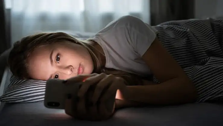 Araştırma: Ekransız odada uyuyan ergenlerin uyku kalitesi artıyor