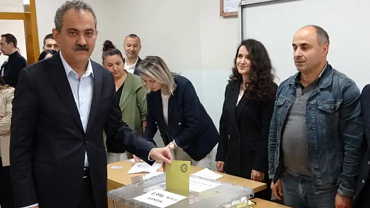 Bakan Özer oyunu Ordu'da kullandı