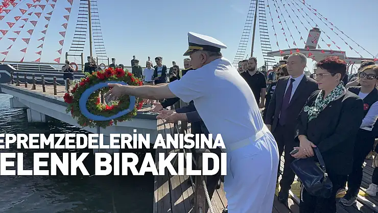 Samsun'da depremzedelerin anısına denize çelenk bırakıldı