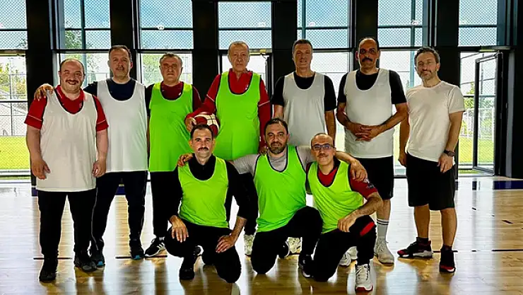 Cumhurbaşkanı Erdoğan basketbol maçı yaptı