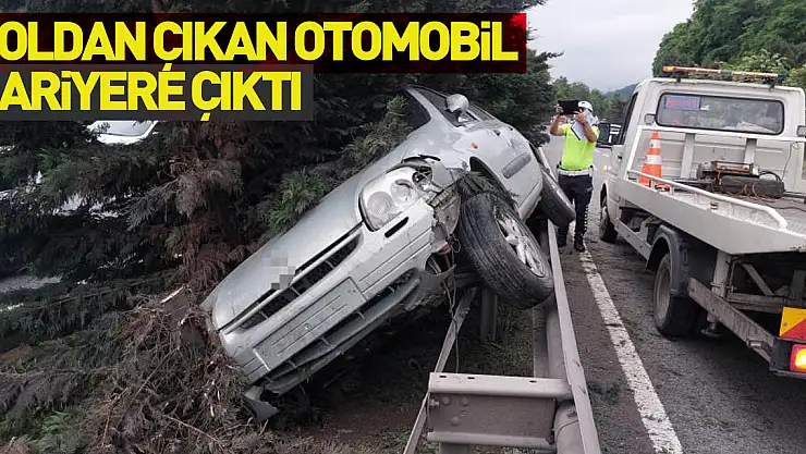 Samsun'da yoldan çıkan otomobil bariyere çıktı