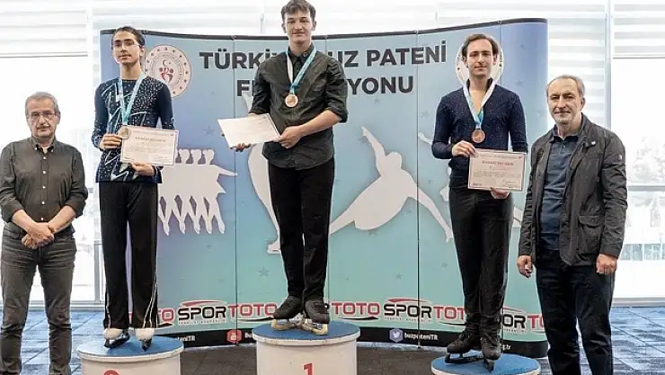 Samsunlu buz pateni sporcularından derece