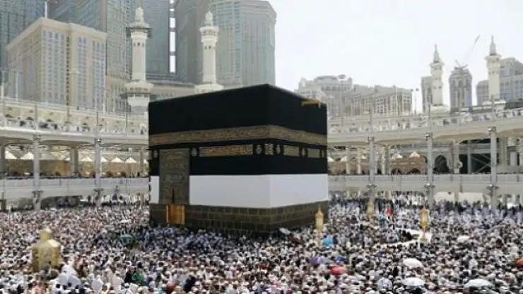Türkiye'den gelen hacıların yaş ortalaması 62 oldu