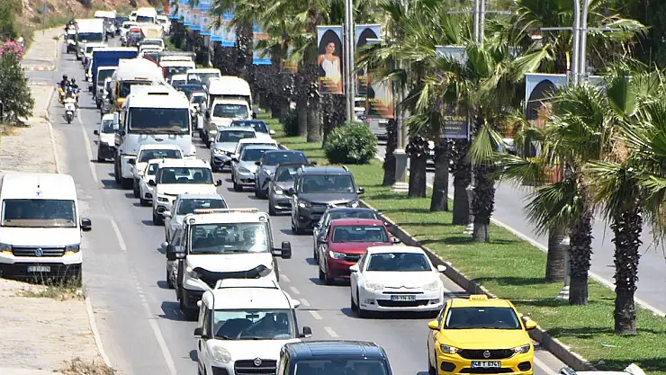 Bodrum'a 60 saatte 60 bin araç giriş yaptı