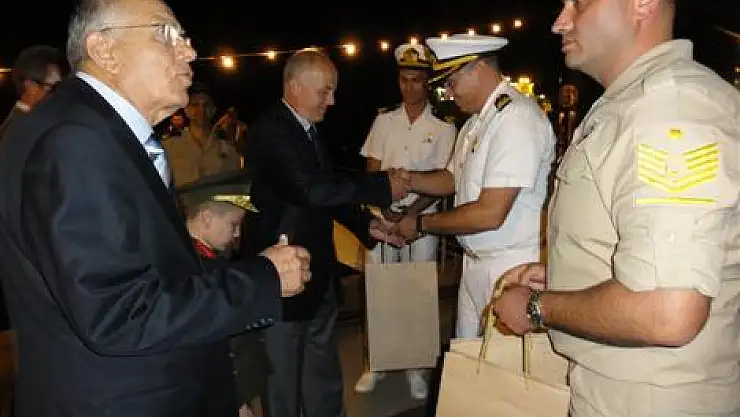 Şehit ve Gazi aileleri denizaltında