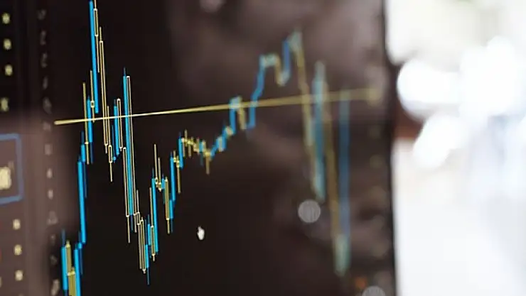 Ekonomist Öngel: 'Risk devam ediyor'