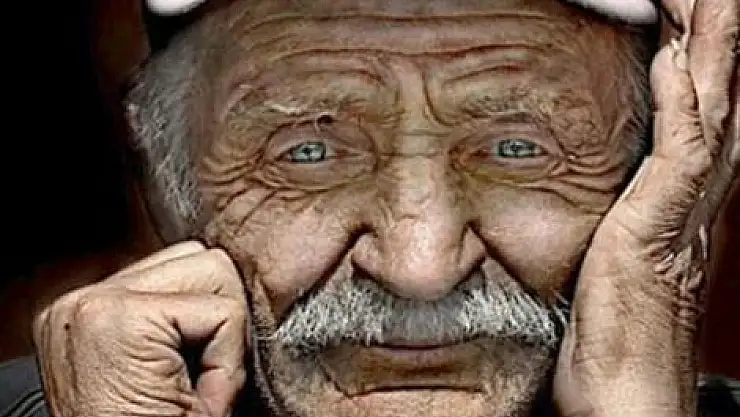 Türkiye nüfusu yaşlanıyor