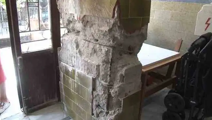 Maltepe'de karot krizi: Taşıyıcı kolonlara zarar verdiler