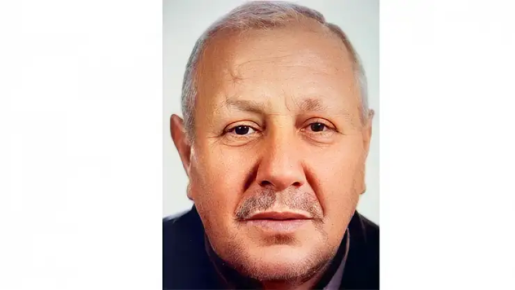 Evinin çatısını tamir ederken güneş enerjisi deposundaki sıcak suyun üzerine dökülmesi sonucu hayatını kaybetti