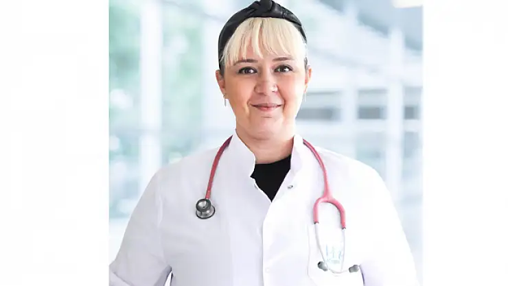 Uzmanından uyarı: 'El, ayak ve ağız hastalığı havuz suyundan bulaşabilir'